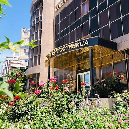 Golden Palace Актау Екстериор снимка