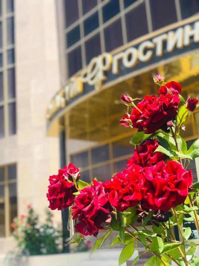 Golden Palace Актау Екстериор снимка